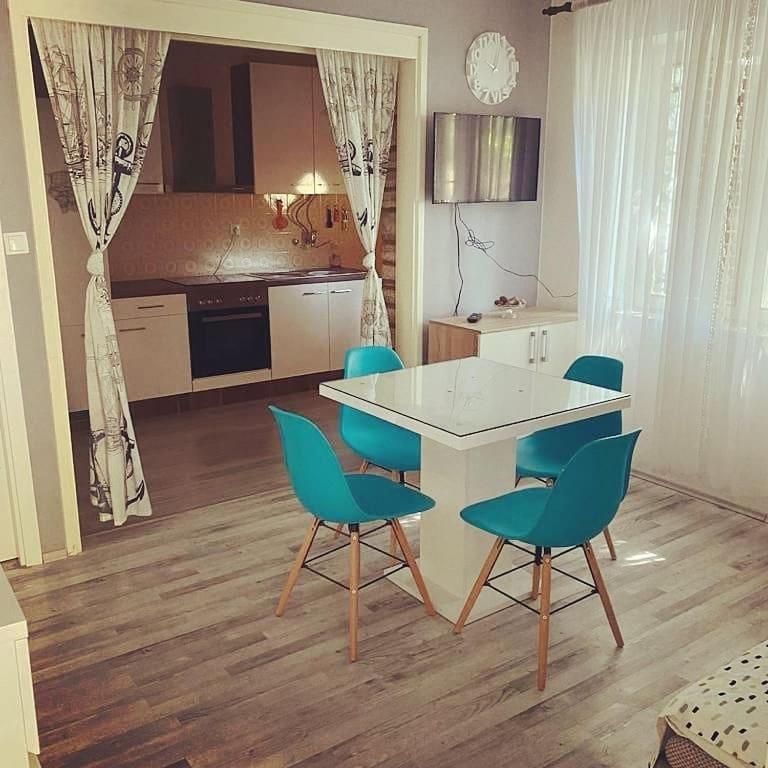 Apartment 51 Ґорні Карин Номер фото