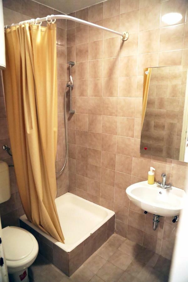 Apartment 51 Ґорні Карин Екстер'єр фото
